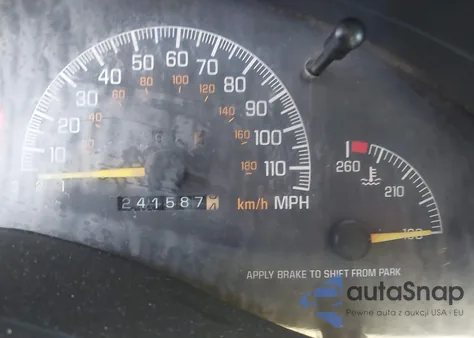 2001 Pontiac Grand Prix Se from USA, damaged, VIN 001G2WK52J01F1818